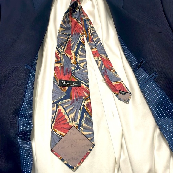 EUC AUTH Vintage Christian Dior Monsieur 100% ItaliaN Silk tie - Picture 1 of 10